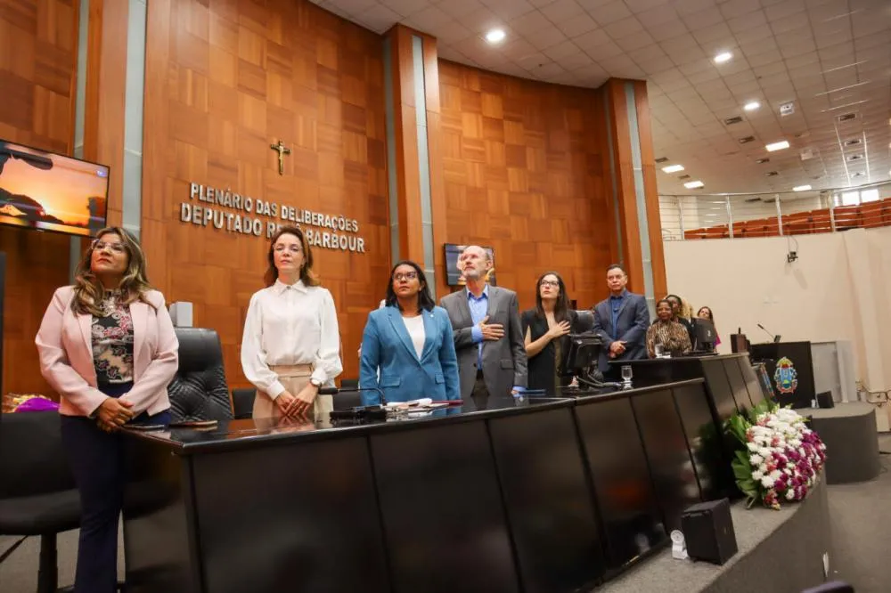 Deputada defende união feminina na defesa de pautas e implantação de políticas públicas voltadas à mulher