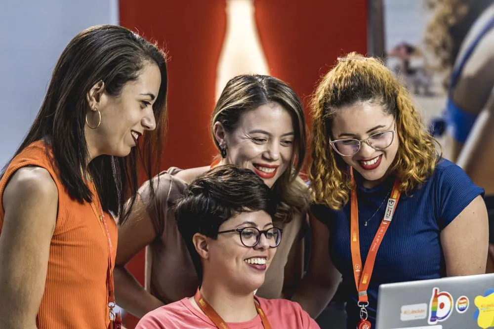 Com vagas em Mato Grosso, Solar Coca-Cola lança programa de estágio "Decola"