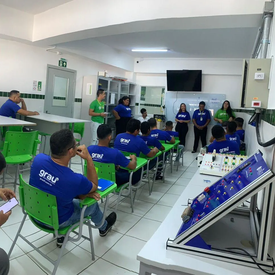 No mês do trabalhador, projeto oferece mais de 1200 bolsas de estudo em todo Brasil para cursos com alta empregabilidade