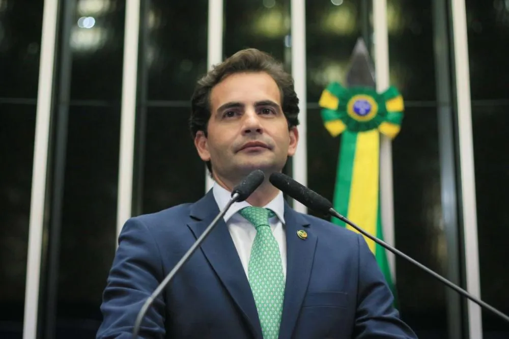 Garcia declara apoio a Botelho e fala sobre alinhamento de projetos para Cuiabá