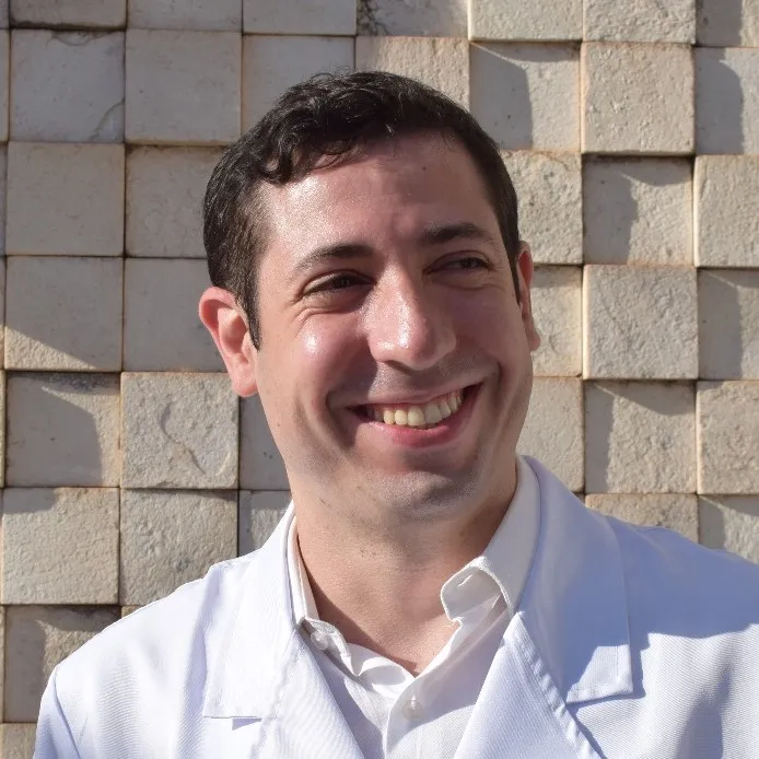 Senador convida sobrinho a desistir de pré-candidatura para assumir secretaria de saúde do município de VG