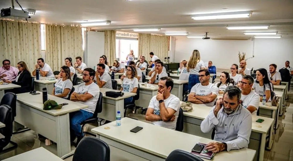 Produtores conhecem o “berço” da tecnologia utilizada na agricultura do Cerrado