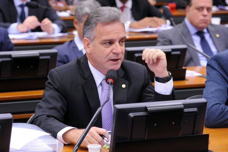 Conselho de Ética arquiva representação do PTB contra o deputado Luis Miranda?