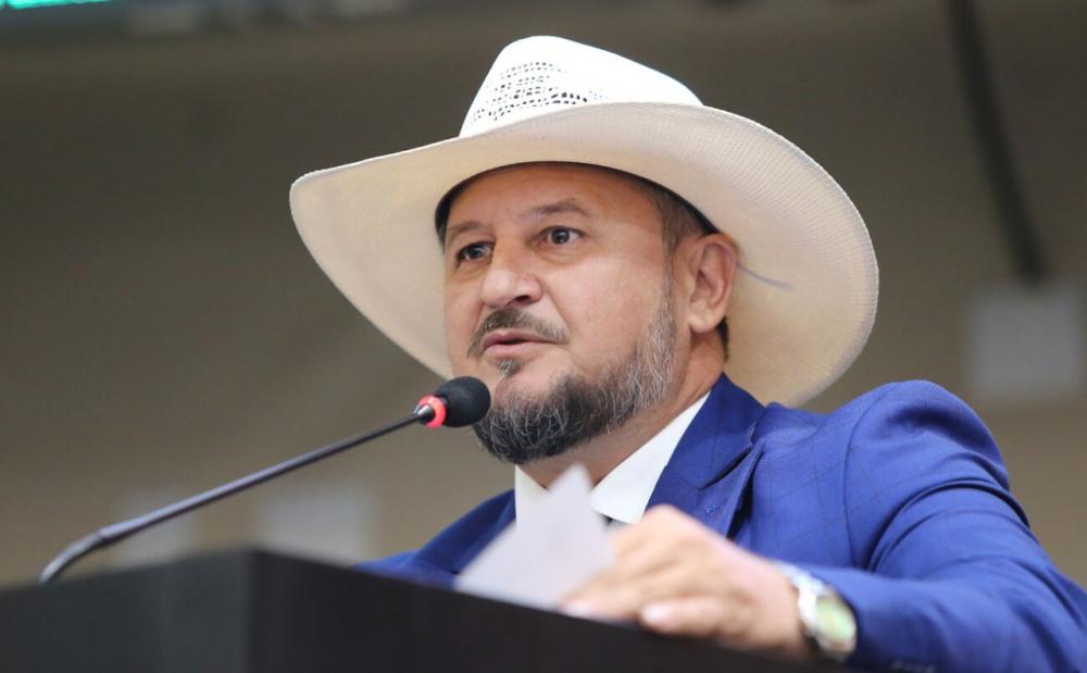 Projeto de Bolsonarista que proíbe linguagem neutra nas escolas é aprovado pela Assembleia Legislativa