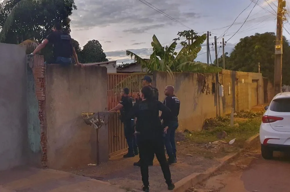 Operação Sicários cumpre 16 mandados judiciais contra autores de homicídios em Cuiabá e VG