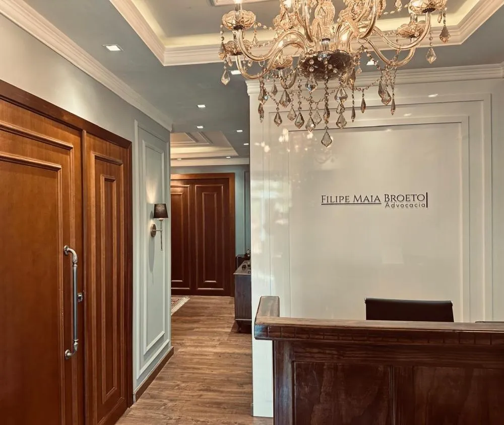 Escritório Filipe Maia Broeto Advocacia é finalista do 'Prêmio Destaque Jurídico' da Leaders League