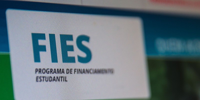 MEC prorroga prazo para renovação de contratos do Fies