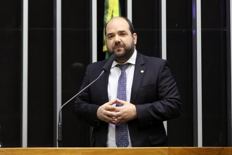 Comissão aprova isenção de contribuição previdenciária para policial e bombeiro com deficiência