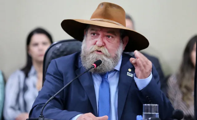 Nelson Barbudo critica conduta de Lira no PL do estupro e defende castração química