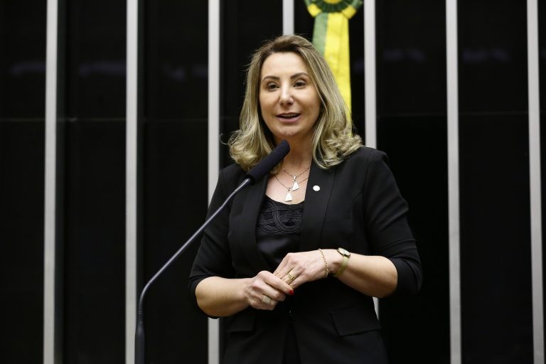 Comissão aprova proposta que destina recursos apreendidos para combate à pandemia