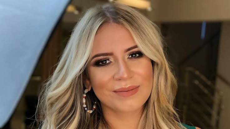 Avião da cantora Marília Mendonça cai em Minas Gerais