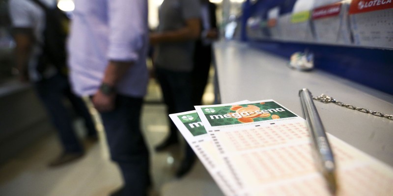 Mega-Sena acumulada deve pagar hoje R$ 75 milhões
