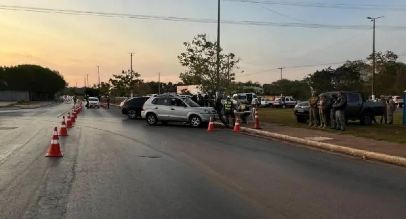 Operação Lei Seca resulta em três prisões e 82 multas em Várzea Grande