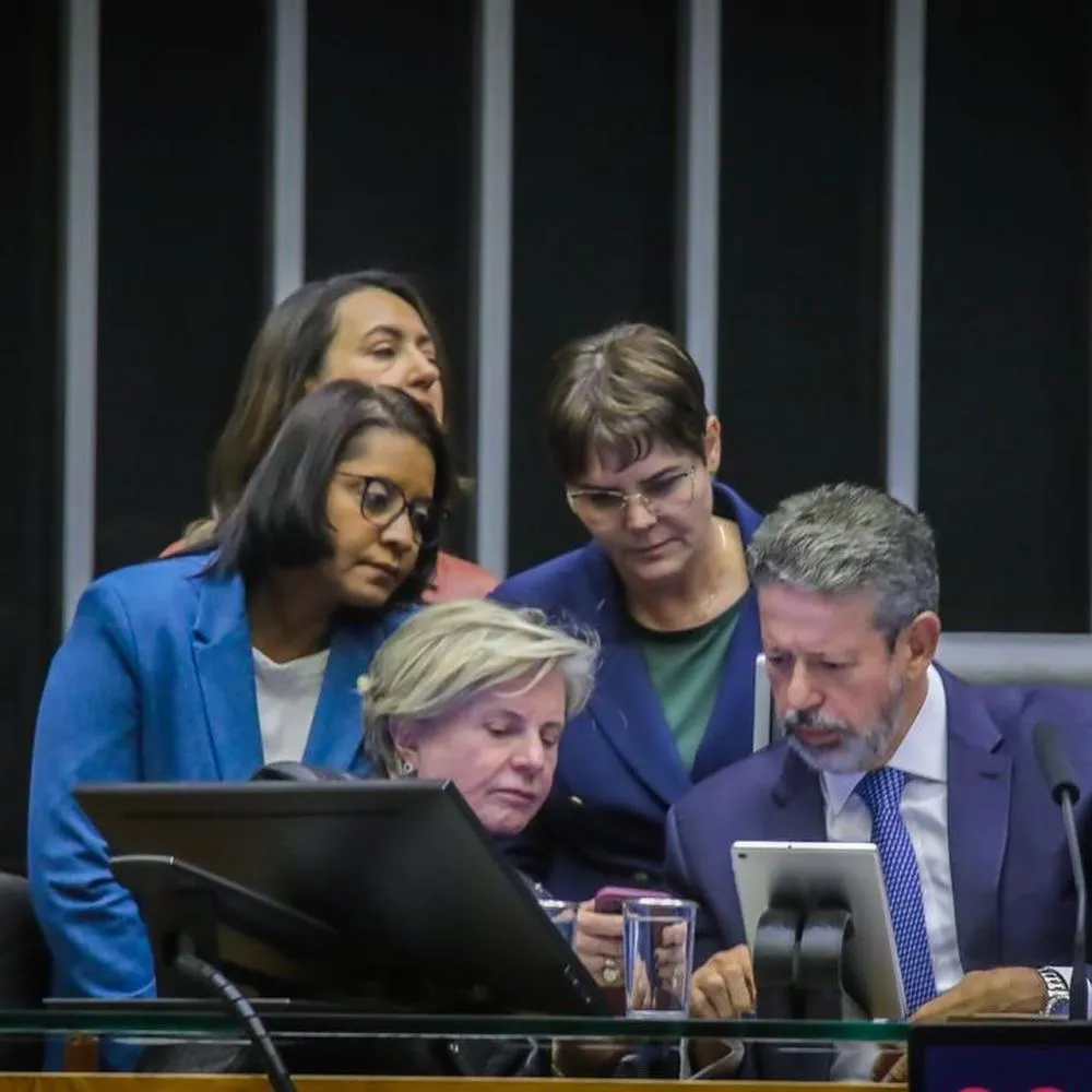 Gisela Simona espera que Pacote Antifeminicídio entre em pauta esta semana na Câmara Federal