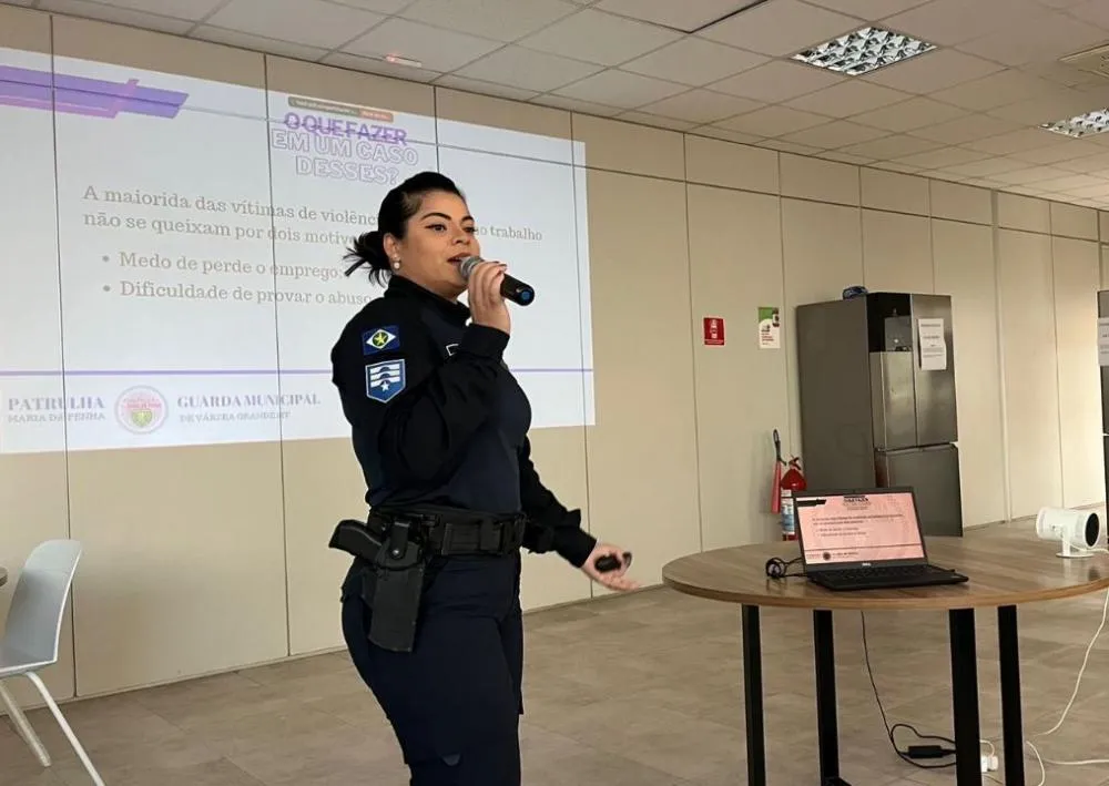 Patrulha Maria da Penha da Guarda Municipal de VG realiza palestra contra assédio moral e sexual no ambiente de trabalho 