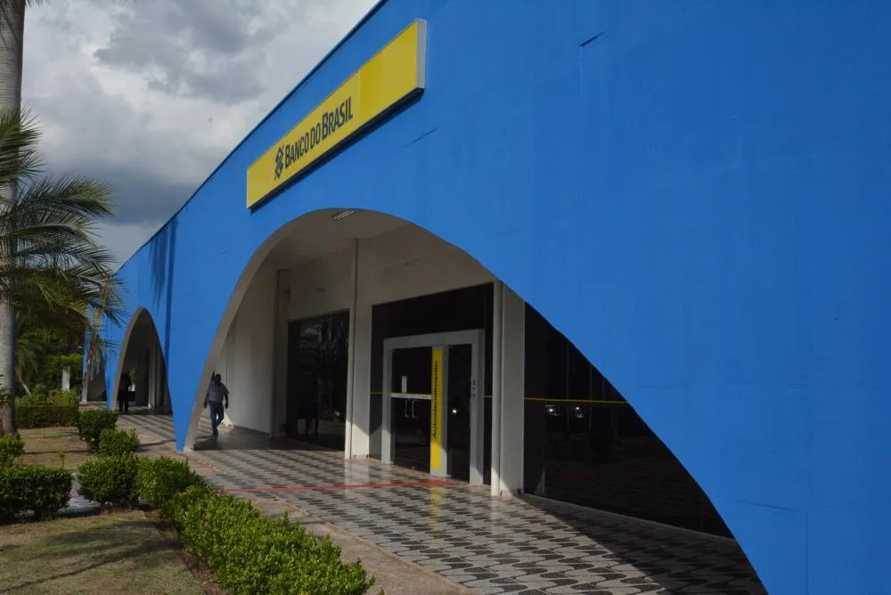 Governo de MT paga salário dos servidores estaduais nesta sexta-feira 