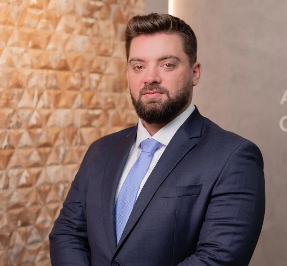 Fogo Cruzado: A Nova Legislação que Penaliza o Produtor e Isenta o Governo dos Incêndios Florestais