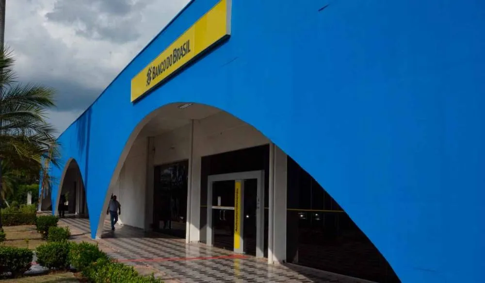 Governo de MT paga salários dos servidores estaduais nesta sexta-feira 