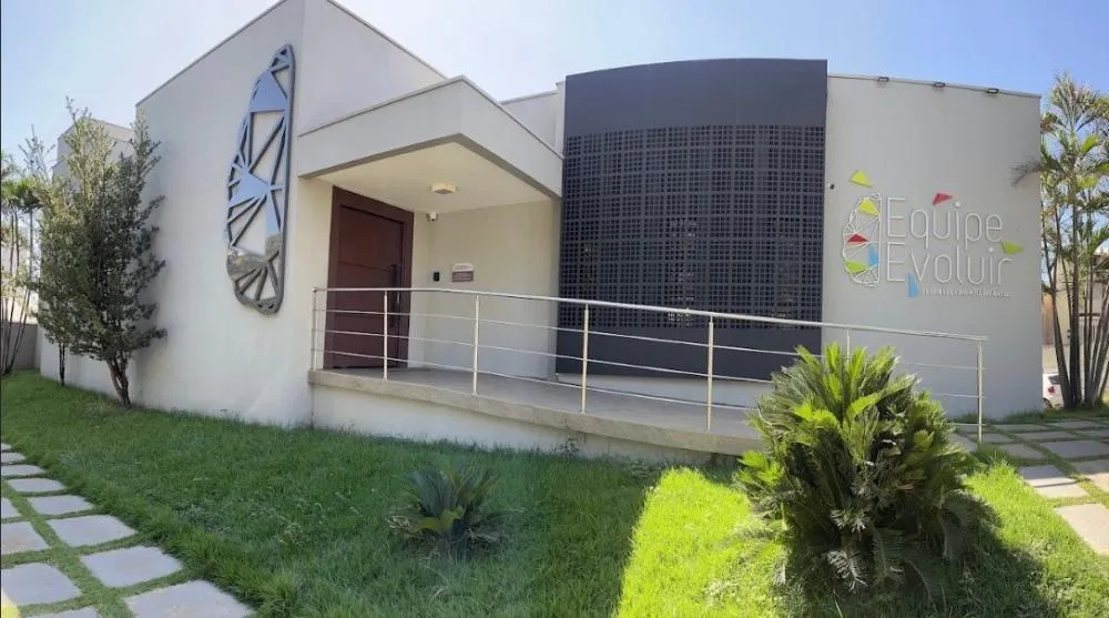 A crescente demanda por acompanhamento de crianças autistas e a importância de um tratamento de confiança 