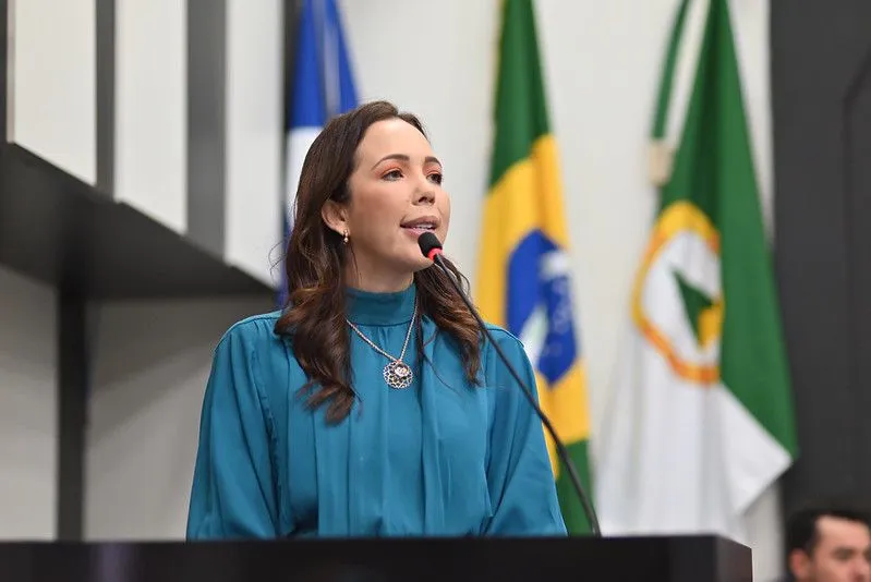 Maysa parabeniza Buzetti e Gisela por articulação de ‘pacote anti-feminicídio’