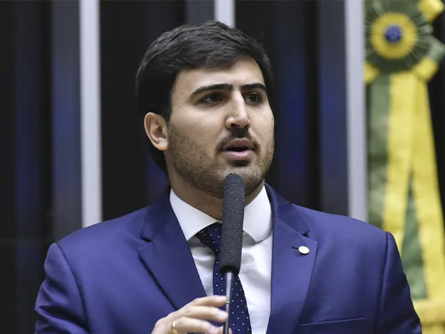 Emanuelzinho defende o Imposto sobre as grandes fortunas e faz críticas à forma com que a emenda foi apresentada pelo PSOL