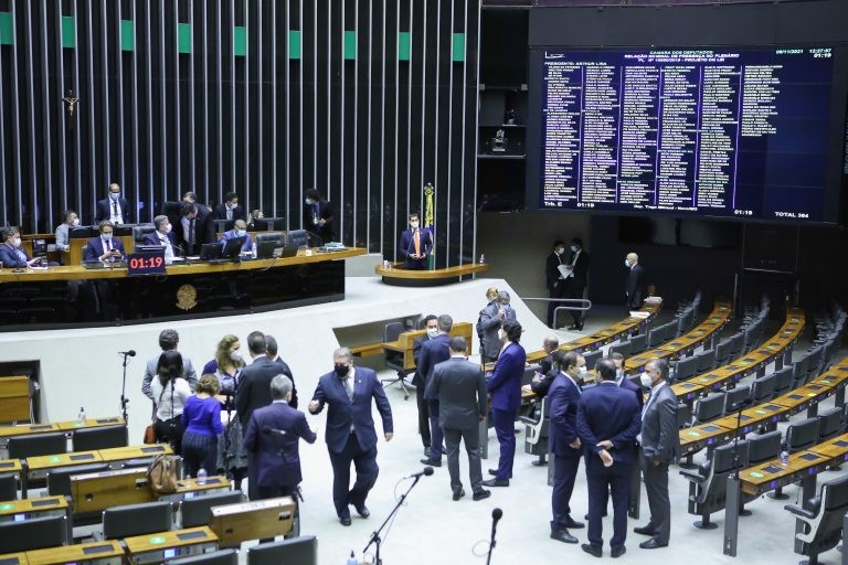 Câmara encerra discussão em segundo turno da PEC dos Precatórios; acompanhe