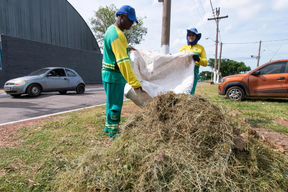Escolas da rede municipal recebem mutirão de limpeza