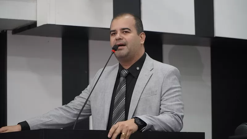 Ilde Taques pede convocação de diretor da CS Mobi