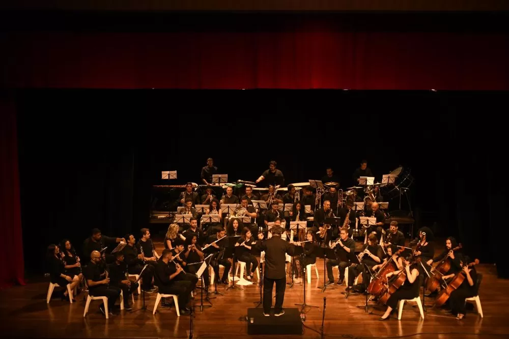Orquestra CirandaMundo e ator Sandro Lucose apresentam Peer Gynt, clássico do teatro musicado pelo compositor Edvard Grieg