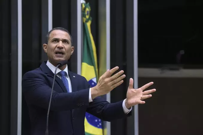 Coronel Assis detona Lula e diz que governo atua por “chantagem institucional”