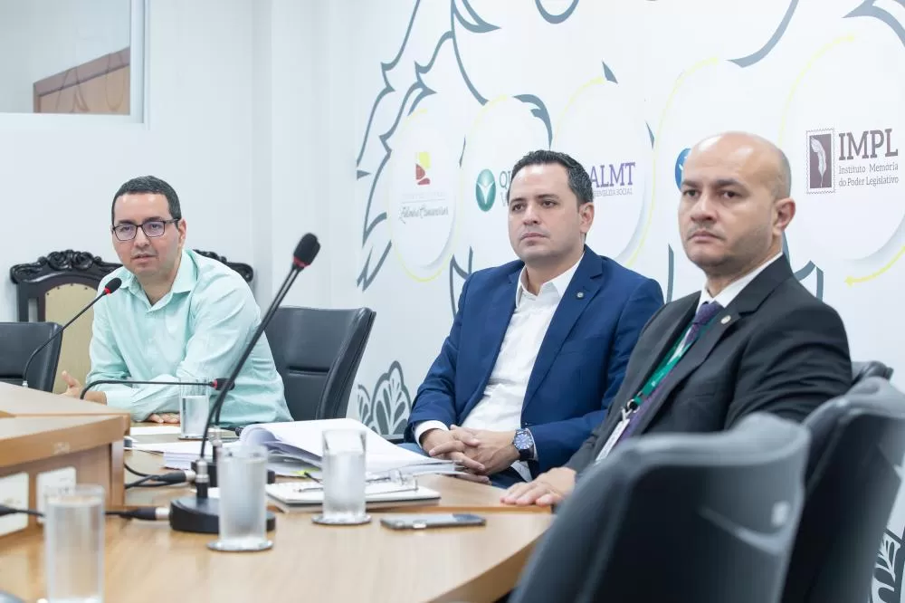 Governo prevê reajuste de 4,56% para servidores e R$ 11 bi em benefícios fiscais