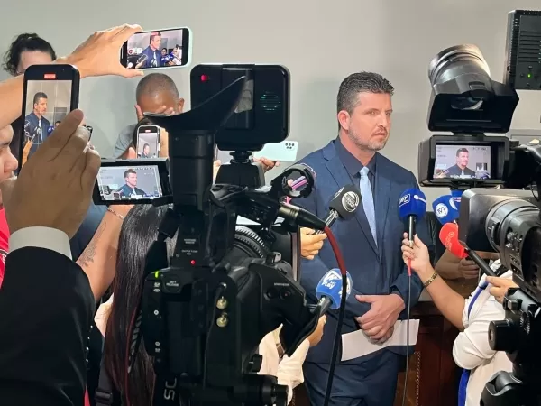 Em segunda votação, Câmra aprova lei que proíbe transição de gênero em menores de 18 anos