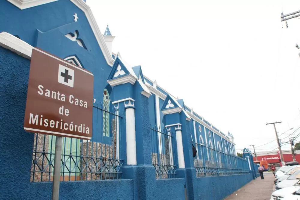 Justiça determina venda da Santa Casa para pagar dívidas trabalhistas 