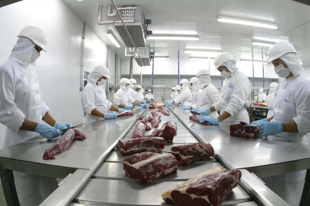 Mato Grosso exporta 368,8 mil toneladas de carne bovina para 77 países no primeiro semestre