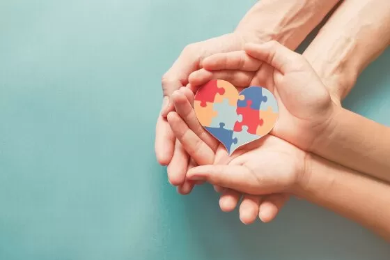 Lei prevê identificação de veículos que transportam pessoas com autismo