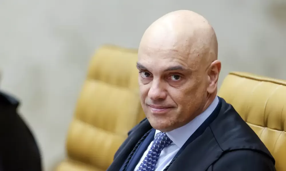Moraes compara atos de Eduardo Bolsonaro nos EUA a tentativa de golpe