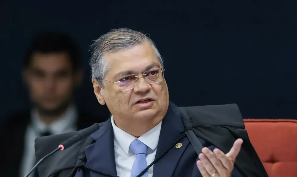 Dino manda PF investigar emendas parlamentares que somam R$ 694 mi