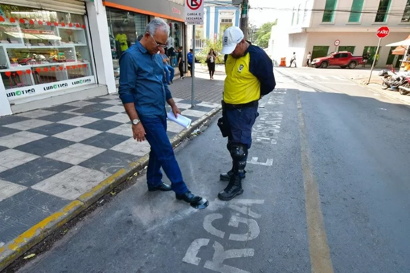 Decreto cria auditoria para analisar contrato do estacionamento rotativo