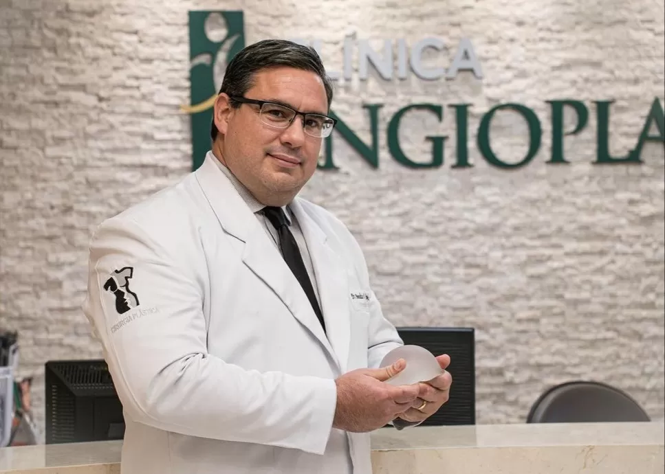 Correção da diástase abdominal com cirurgia plástica