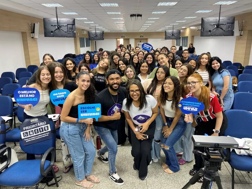 Estudantes ganham reforço gratuito com o Super Aulas ENEM 2025 do UNIVAG