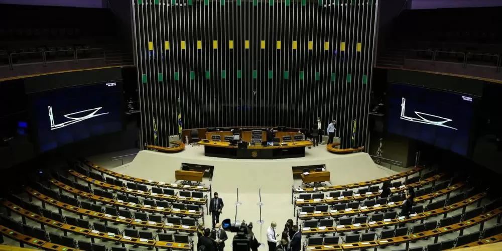 Câmara aprova regime de urgência para projeto sobre anistia