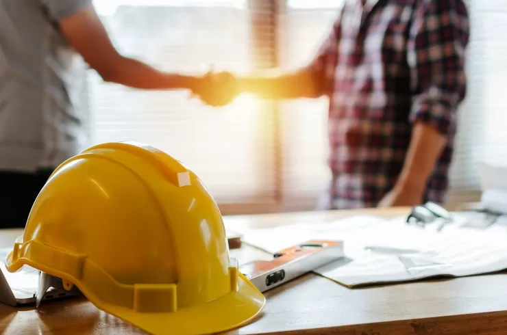 Construtora é condenada a pagar R$ 10 mil por atrasar entrega de imóvel