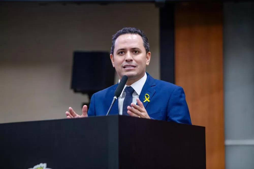 Diego defende incentivo ao comércio local em evento da CDL de Sinop