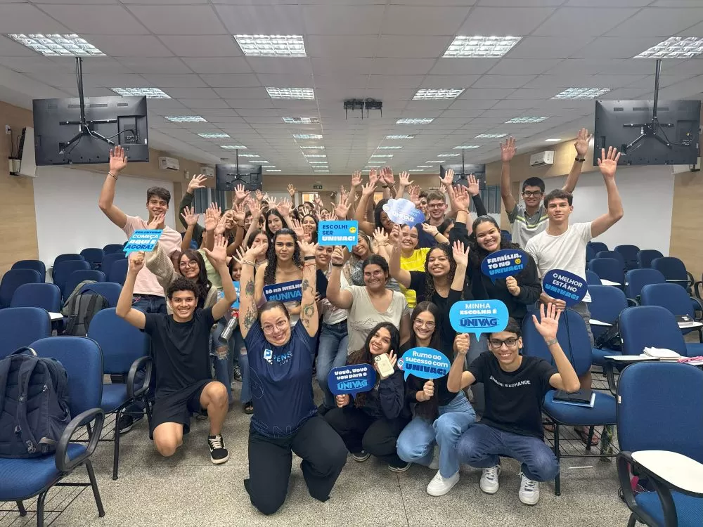 Super Aulas ENEM reúne mais de 120 estudantes no UNIVAG na reta final para o exame