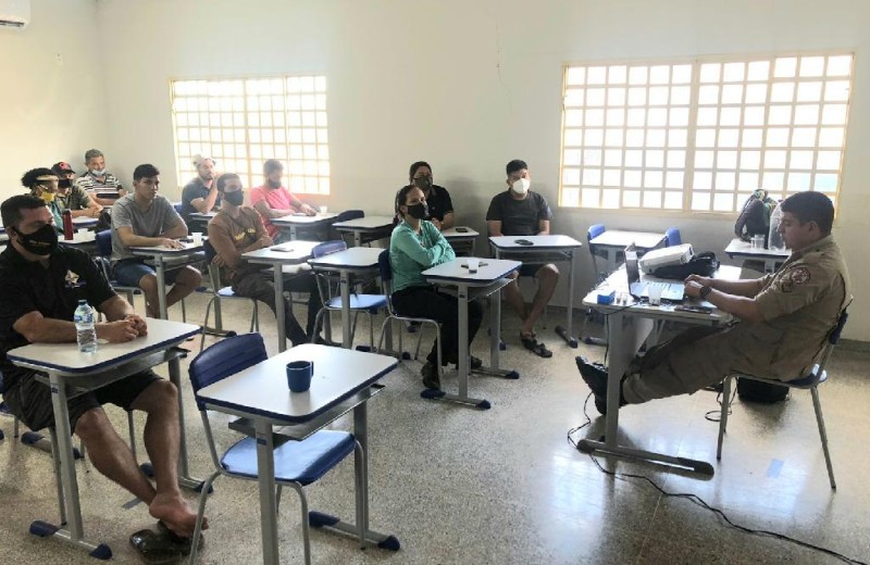 Condutores e guias de turismo de Nobres aprendem sobre primeiros socorros