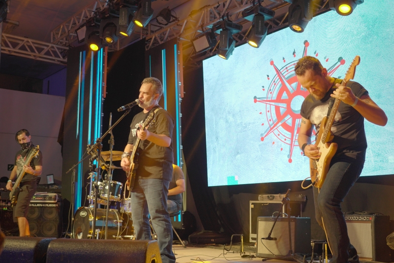 Bandas de rock se apresentam na rotatória do Paço Municipal nesta sexta-feira (12/11)