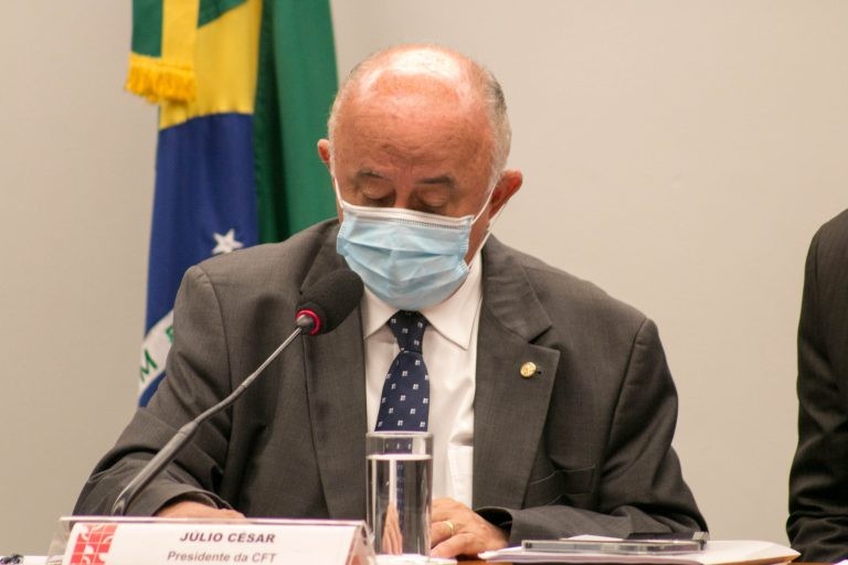 Comissão aprova proposta que explicita direito de contribuinte pedir restituição de tributo pago indevidamente