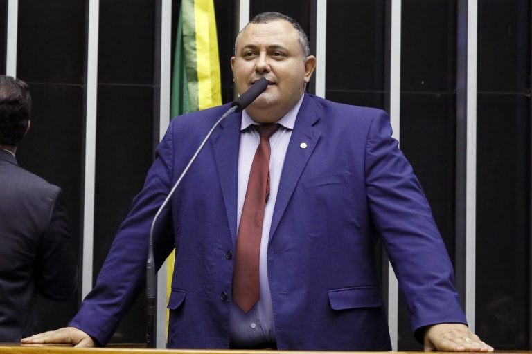 Proposta proíbe relação econômica do poder público com país acusado de violar direitos humanos