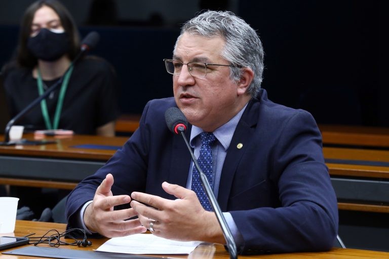 Comissão aprova criação de núcleo especializado de atendimento para pessoas com deficiência