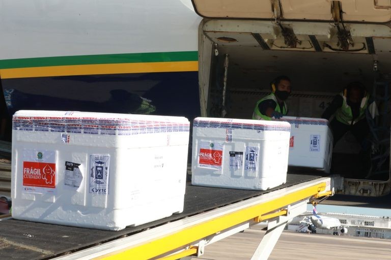 Comissão de Educação discute distribuição de vacinas contra a Covid-19